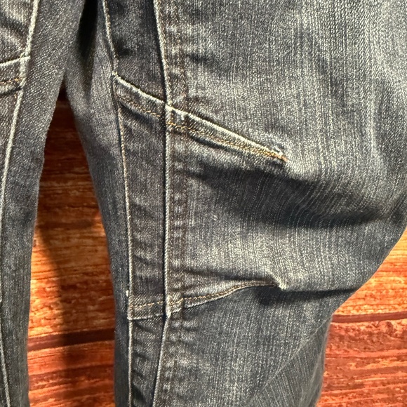 *NWOT* Brand New Duluth Trading Co Overalls for Women. Blue Denim. Size 18 Reg. - Picture 10 of 16